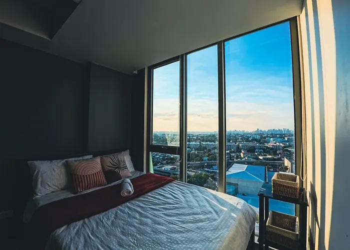 Azure Urban Staycations 渡假村 *
